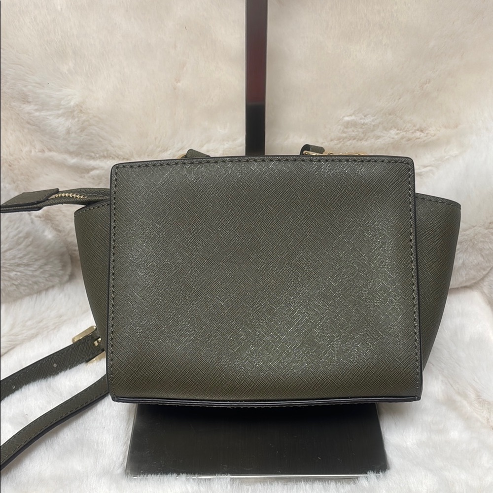 Michael Kors Green mini cross body Bag with Adjustable Strap - Picture 6 of 15